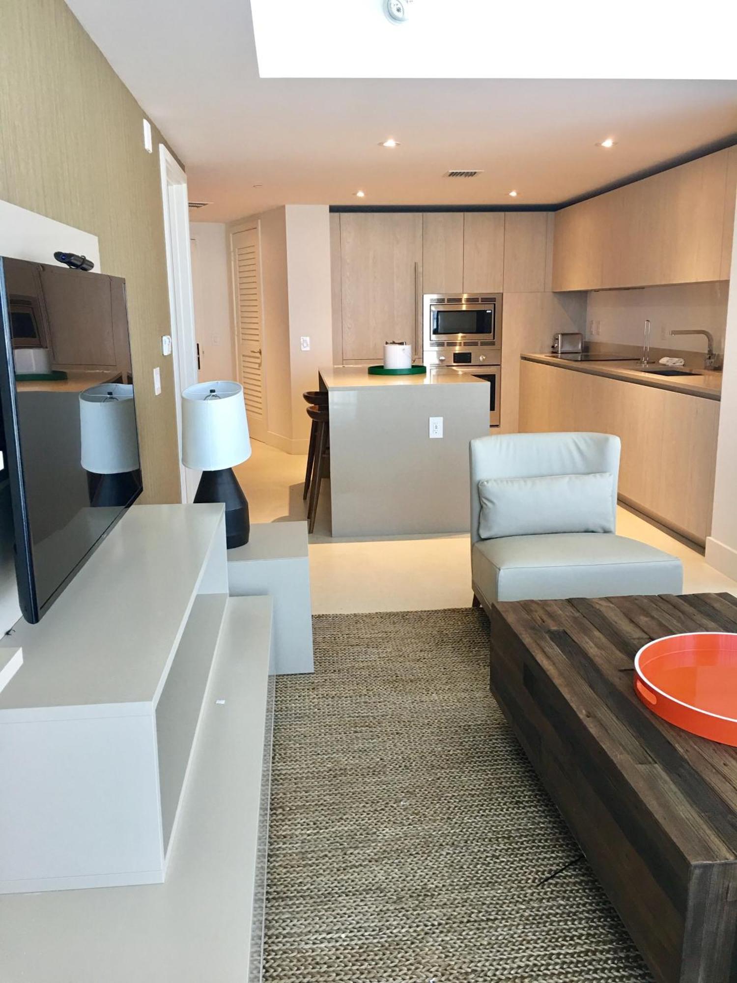 Apartment Hyde 4111 S Ocean Dr *