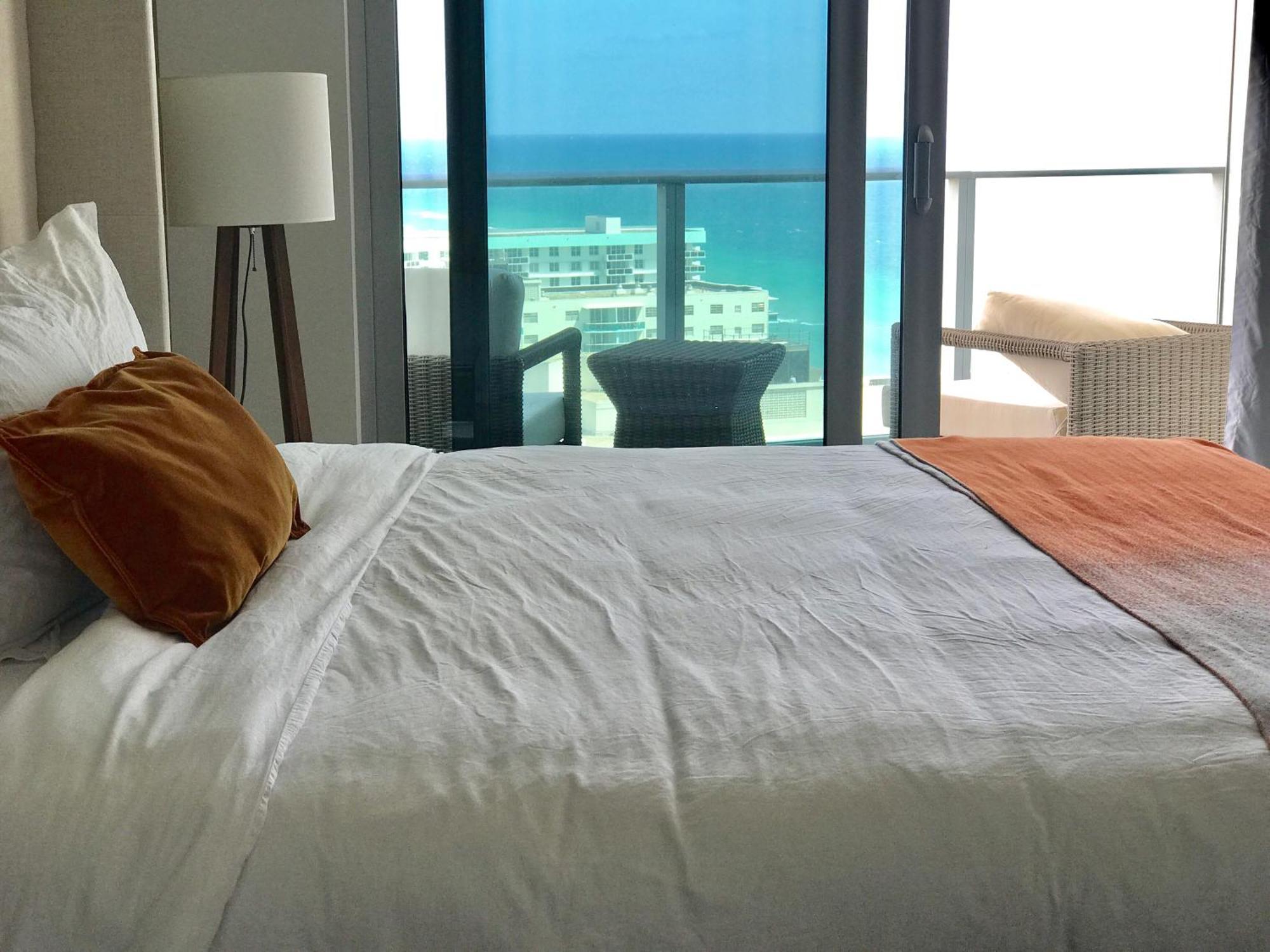 Hyde 4111 S Ocean Dr Apartment *