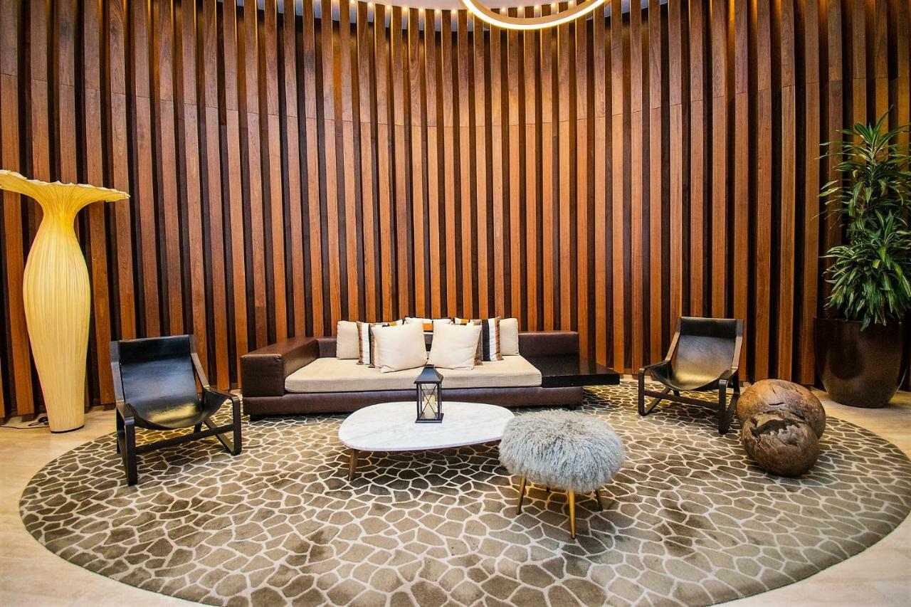 Hyde 4111 S Ocean Dr Apartment