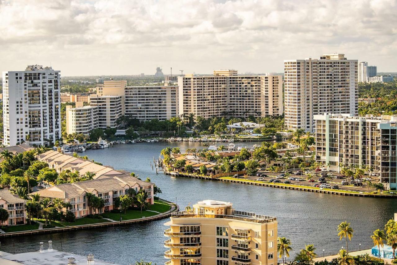 Hyde 4111 S Ocean Dr Apartment