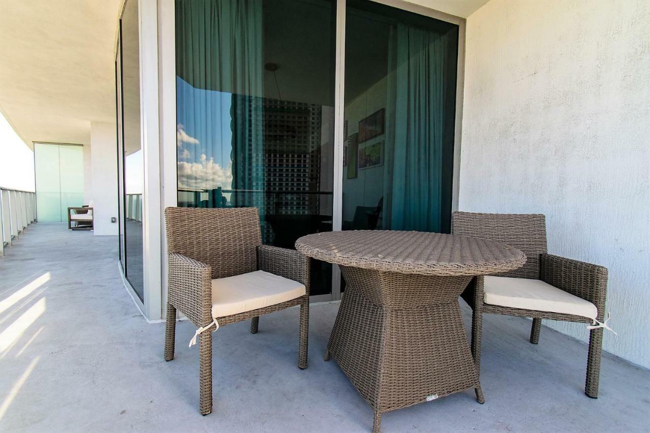 Apartment Hyde 4111 S Ocean Dr *