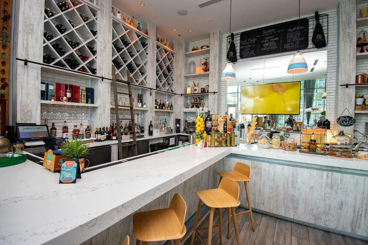 Apartment Hyde 4111 S Ocean Dr Hollywood